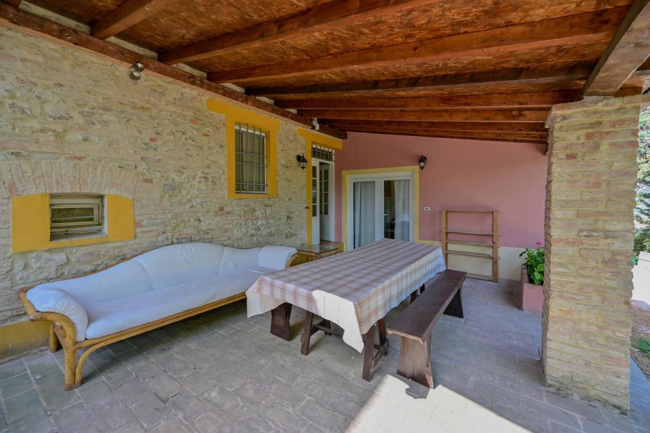 Casale Romani Country Residence Cerreto Castello Extérieur photo