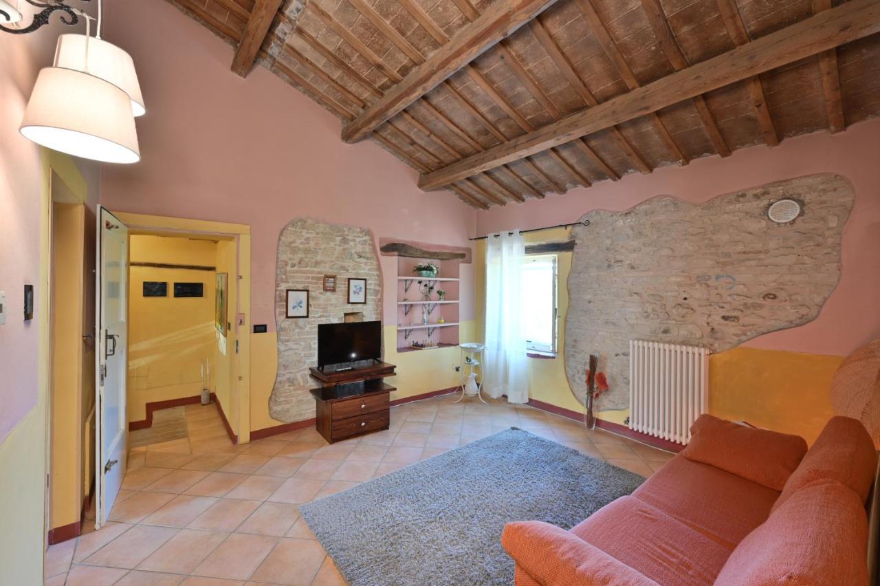 Casale Romani Country Residence Cerreto Castello Extérieur photo