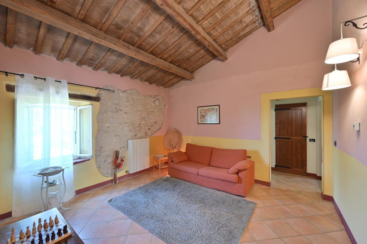 Casale Romani Country Residence Cerreto Castello Extérieur photo